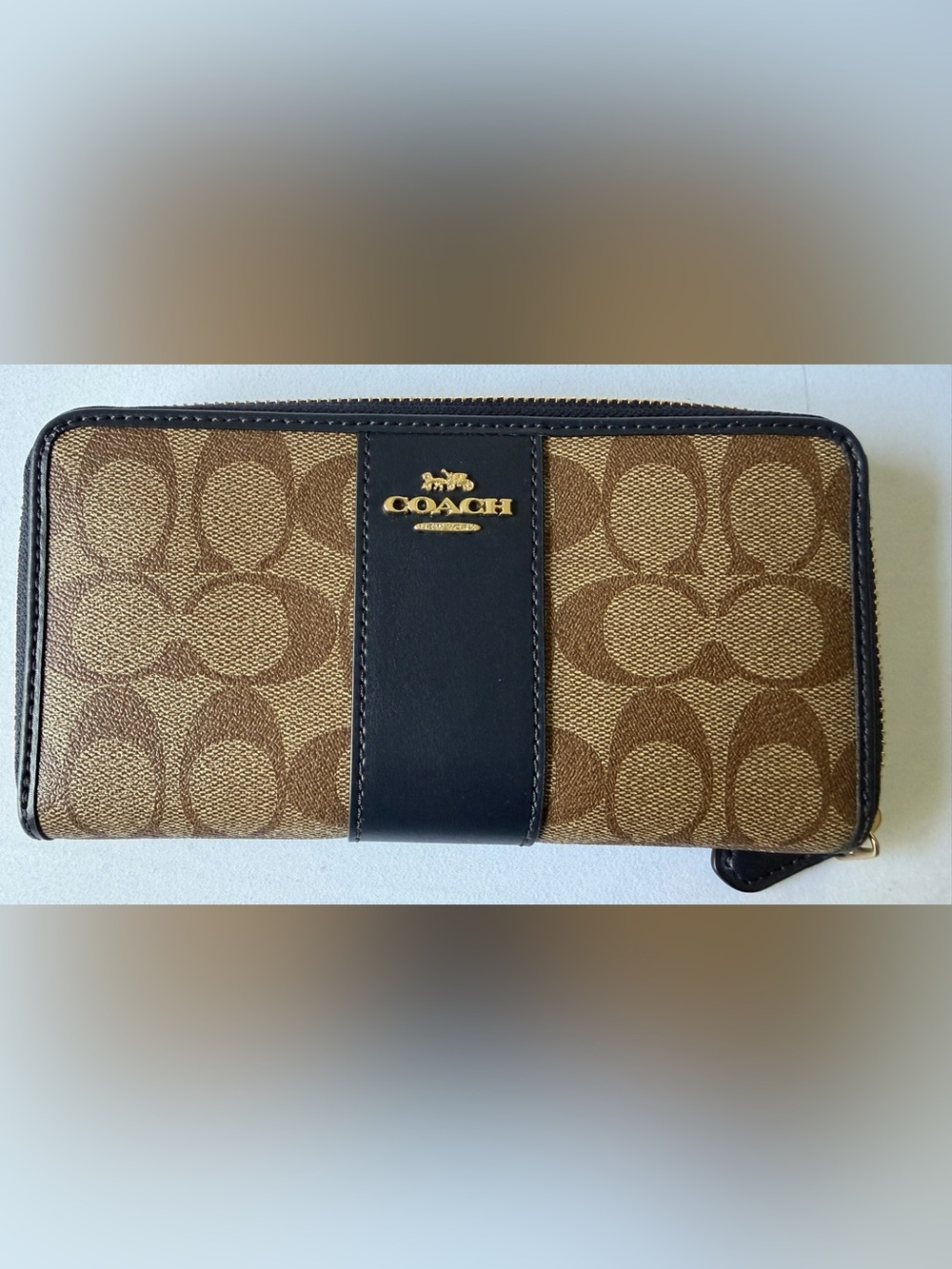 COACH Wallet Accordion Zip in Signature Canvas NWOT Black/Tan - Picture 7 of 8
